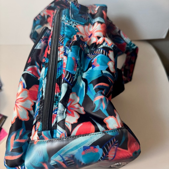 NWOT. Lug Ranger XL Overnight Tote Bag. Lug Ranger XL overnight Weekender bag - Picture 5 of 14